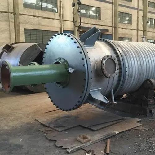 Industrial hinge-bladed wiped film evaporator or belt